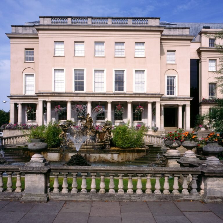 Cheltenham Promenade Cheltenham Spa for TRAVEL