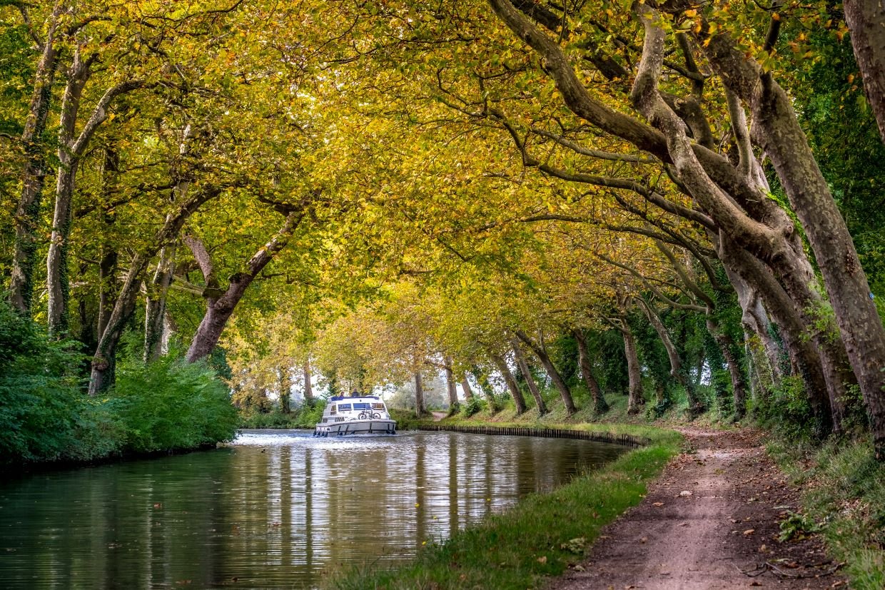 boat on the canal du midi