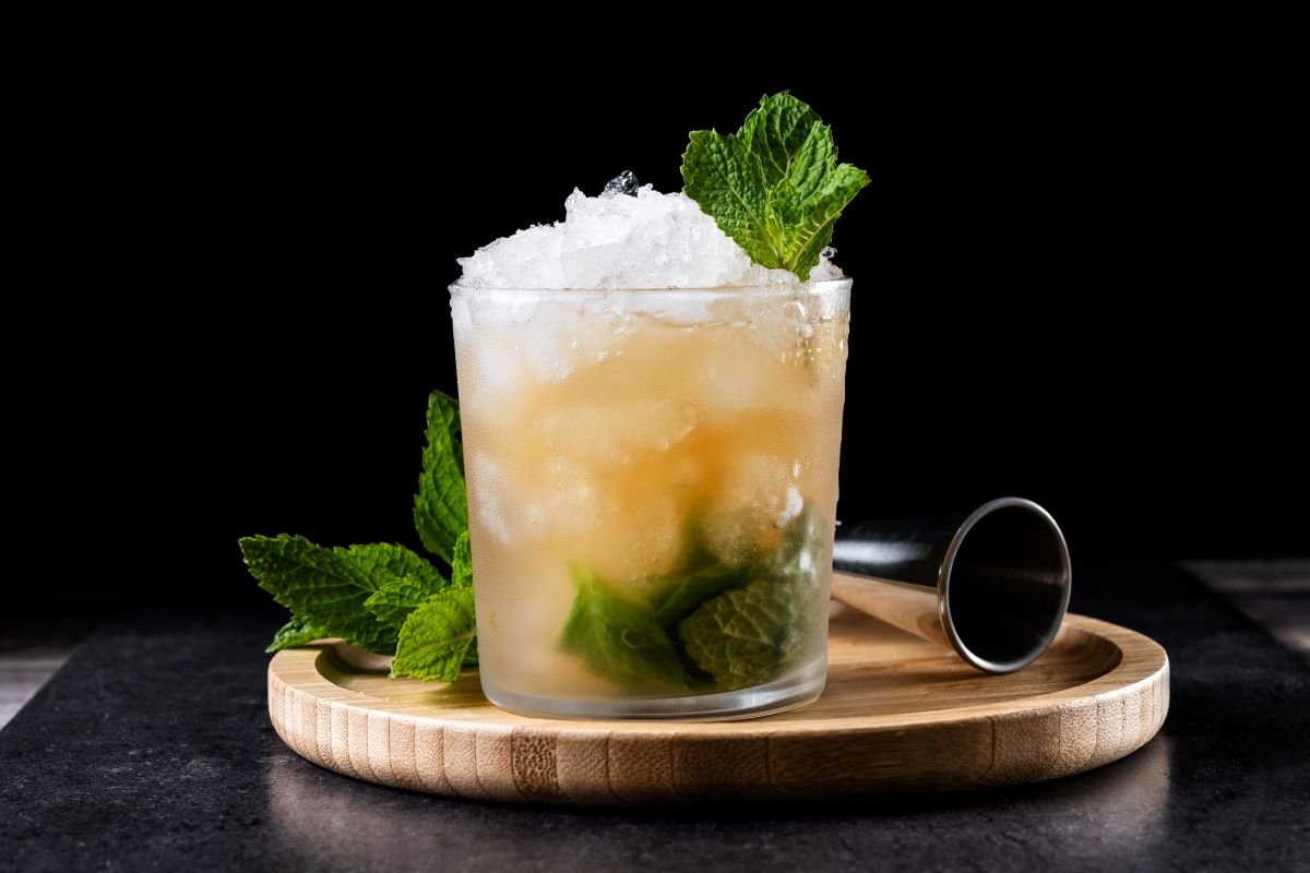 Mint Julep with crushed ice